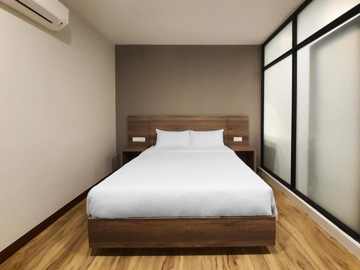 Aces Hotel Куала Лумпур Екстериор снимка