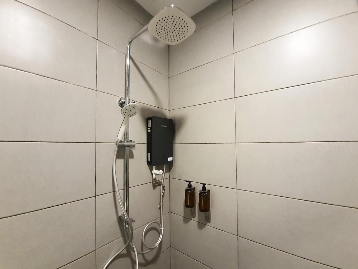 Aces Hotel Куала Лумпур Екстериор снимка