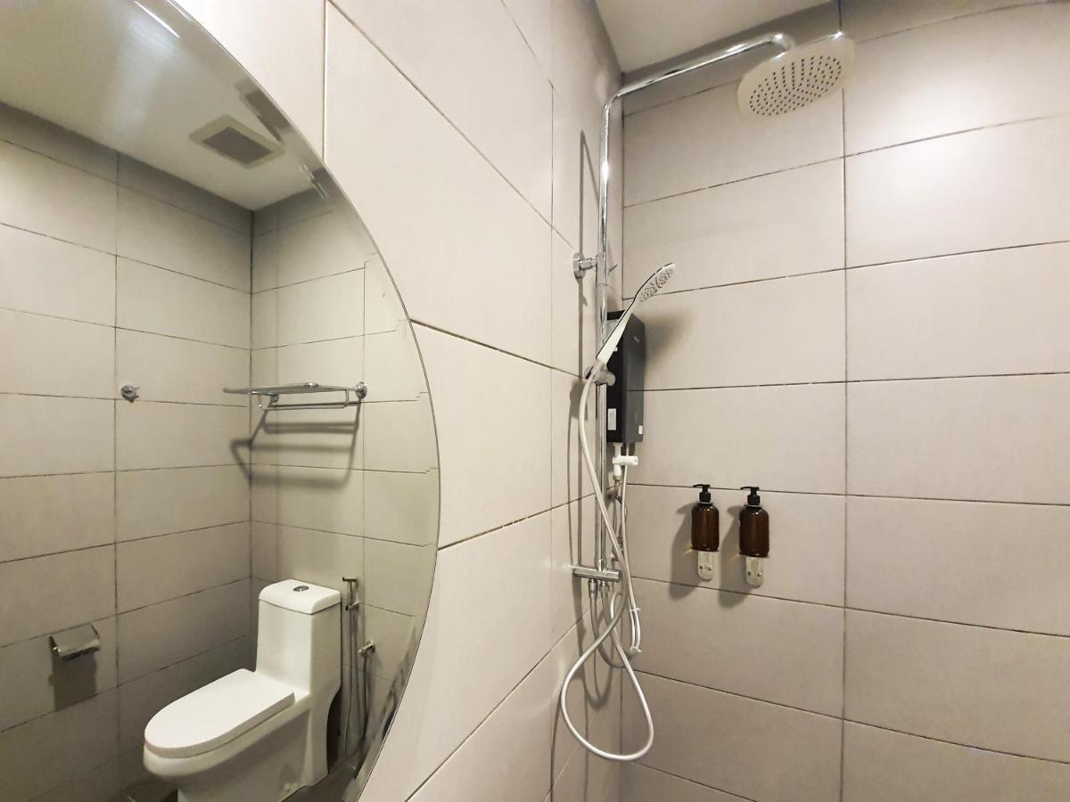Aces Hotel Куала Лумпур Екстериор снимка
