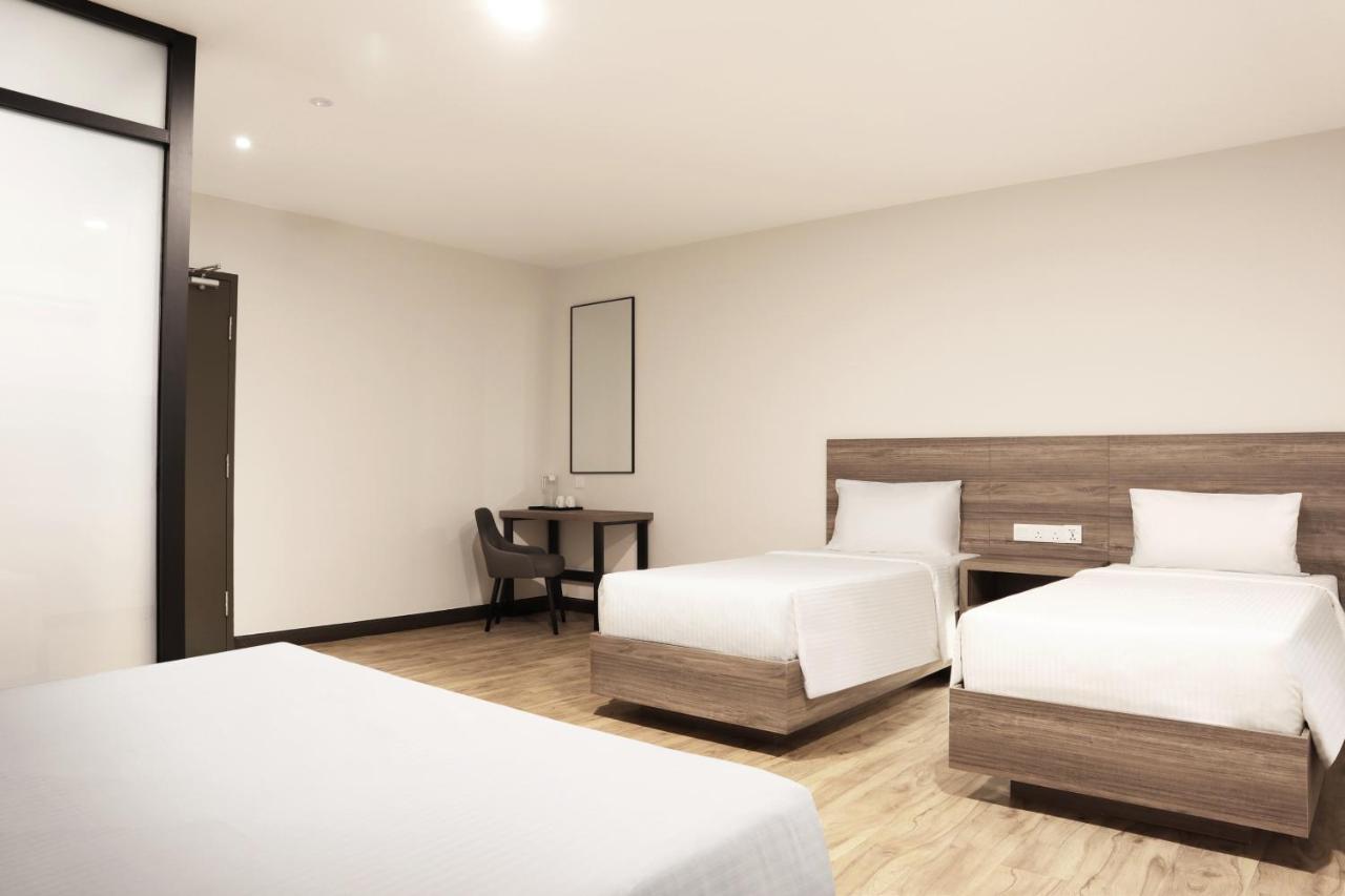Aces Hotel Куала Лумпур Екстериор снимка